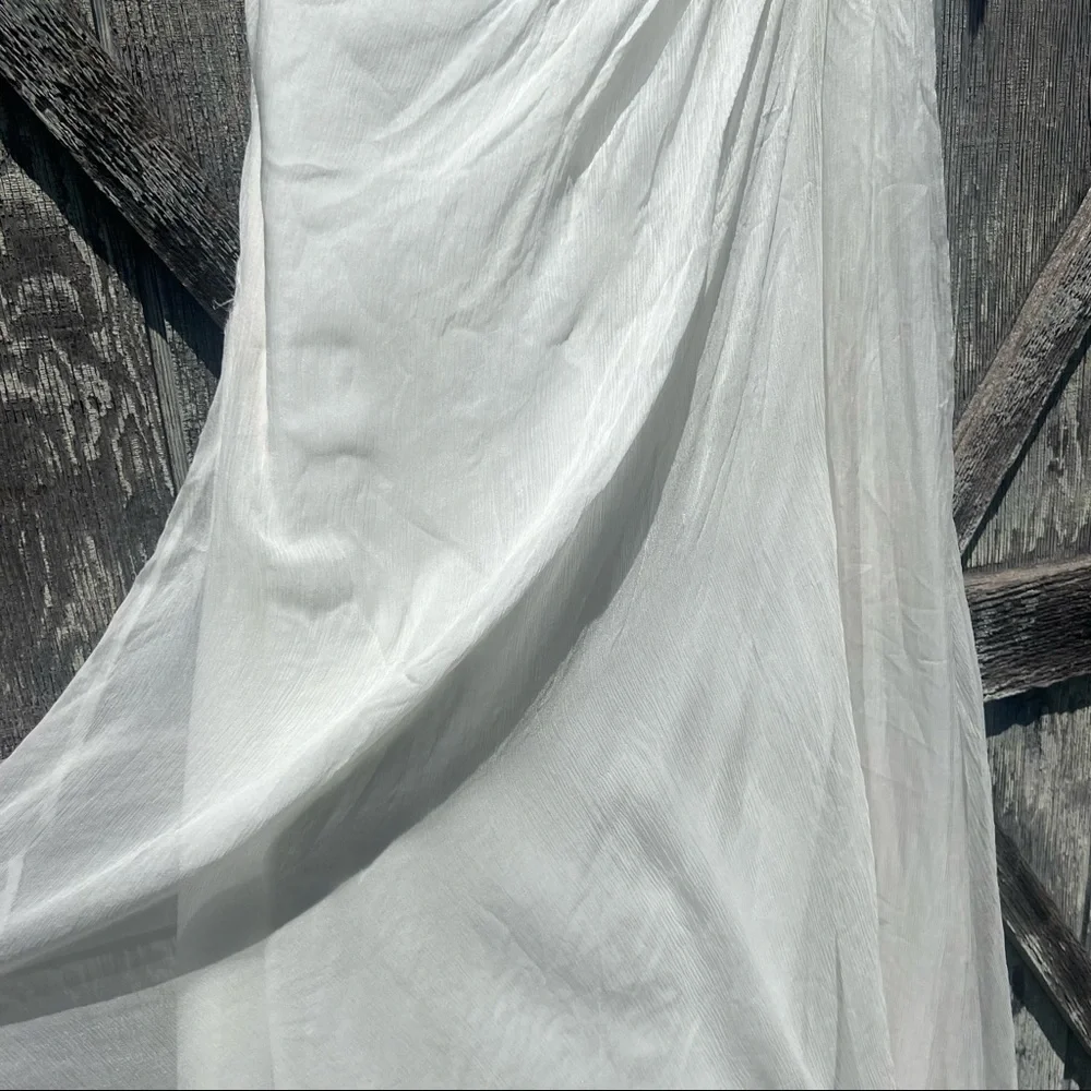 Tadashi Shoji Wedding Dress​